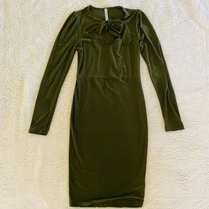 Sleek BodyCon Green Bow Tie Dress